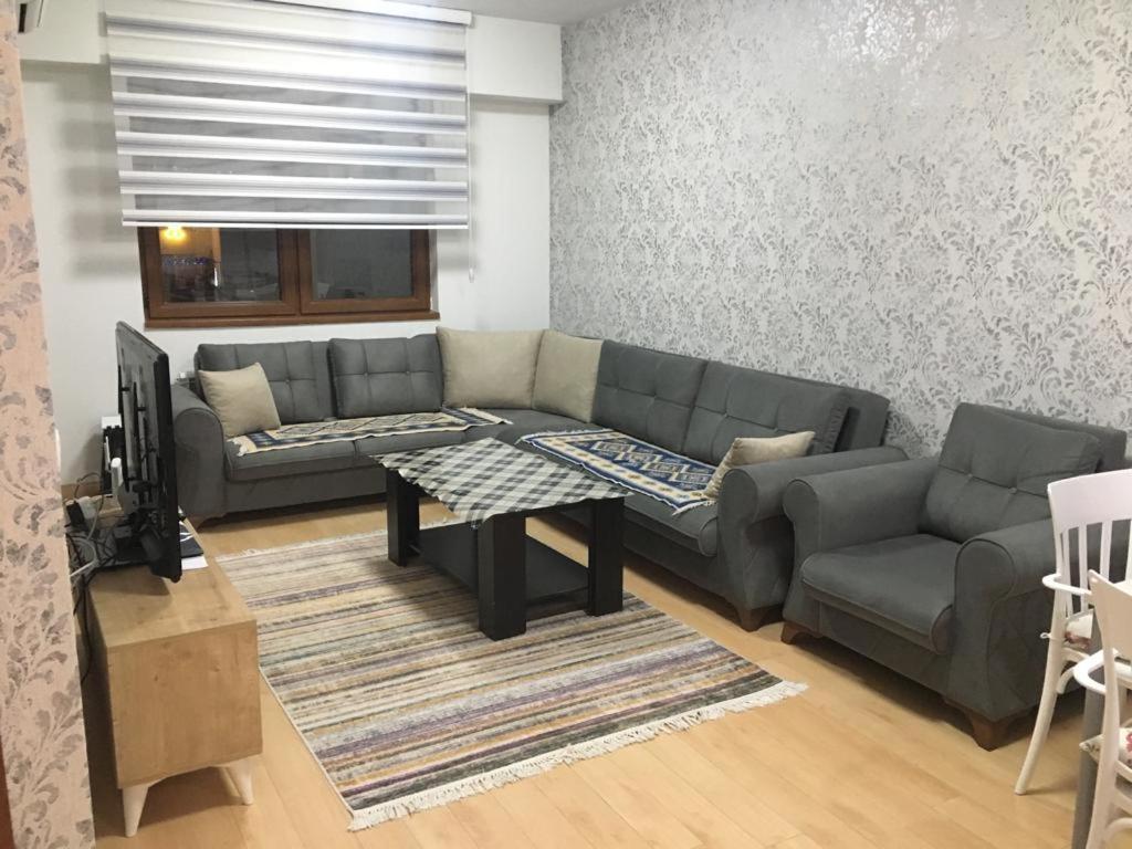 Two Rooms And Kitchen, Bathroom With Balcony Apartment Skopie Exterior foto