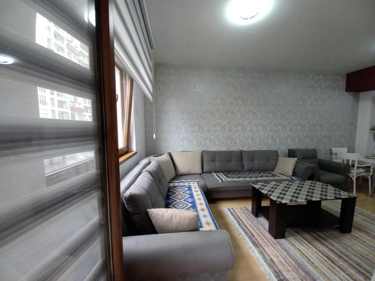 Two Rooms And Kitchen, Bathroom With Balcony Apartment Skopie Exterior foto
