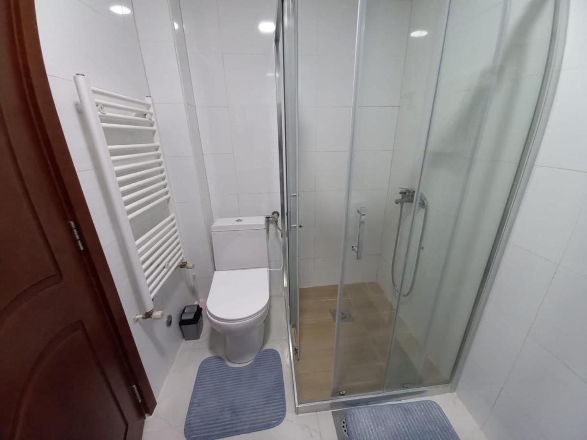 Two Rooms And Kitchen, Bathroom With Balcony Apartment Skopie Exterior foto